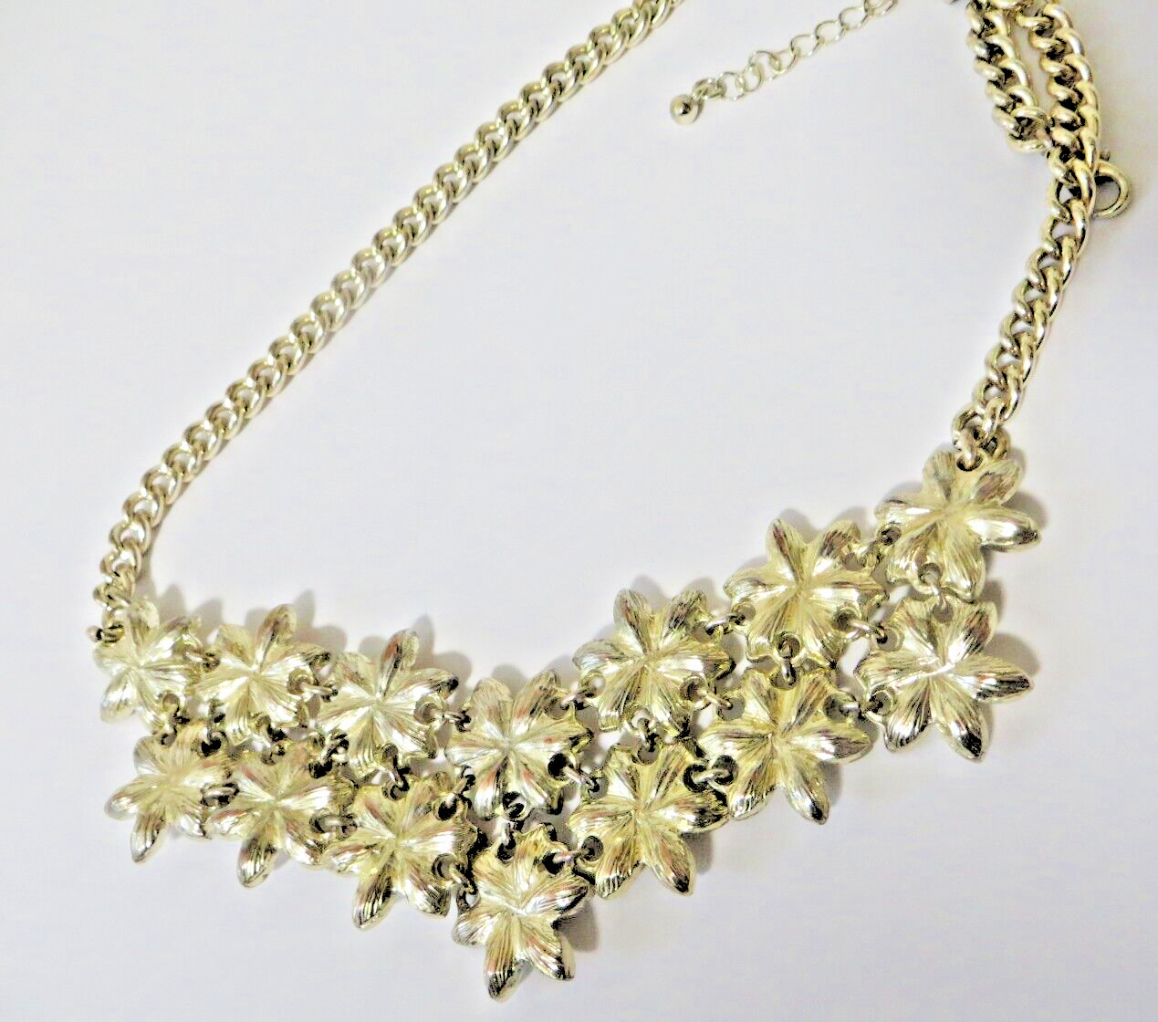 VINTAGE NECKLACE SHELL PINK JONQUIL YELLOW FACETED CRYSTALS FLOWERS SUMMER CHIC