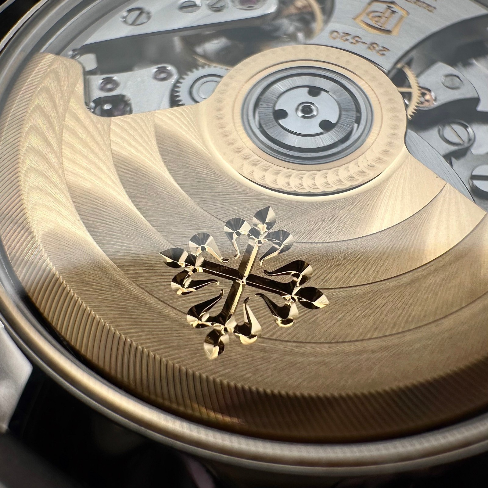 Patek Philippe World Time Flyback Chronograph 5930G White Gold Complete 39.5mm