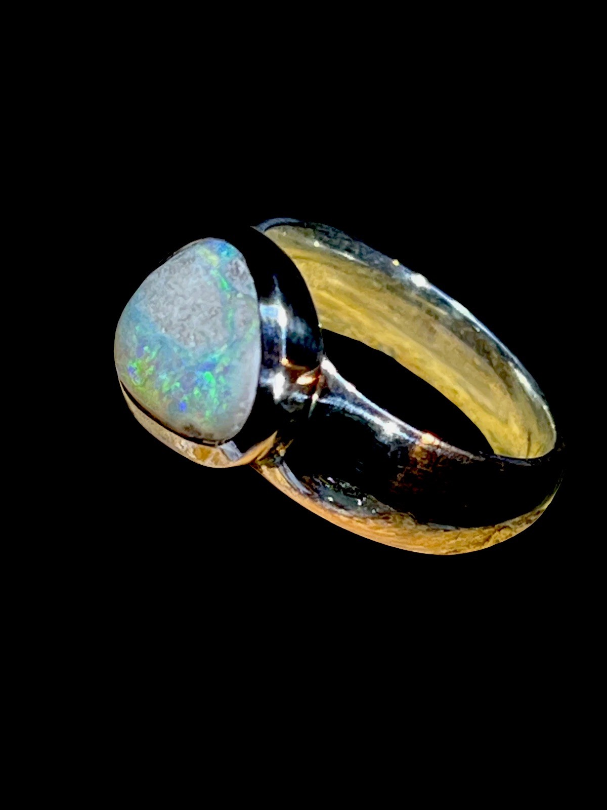 Boulder Opal Beach in Silver