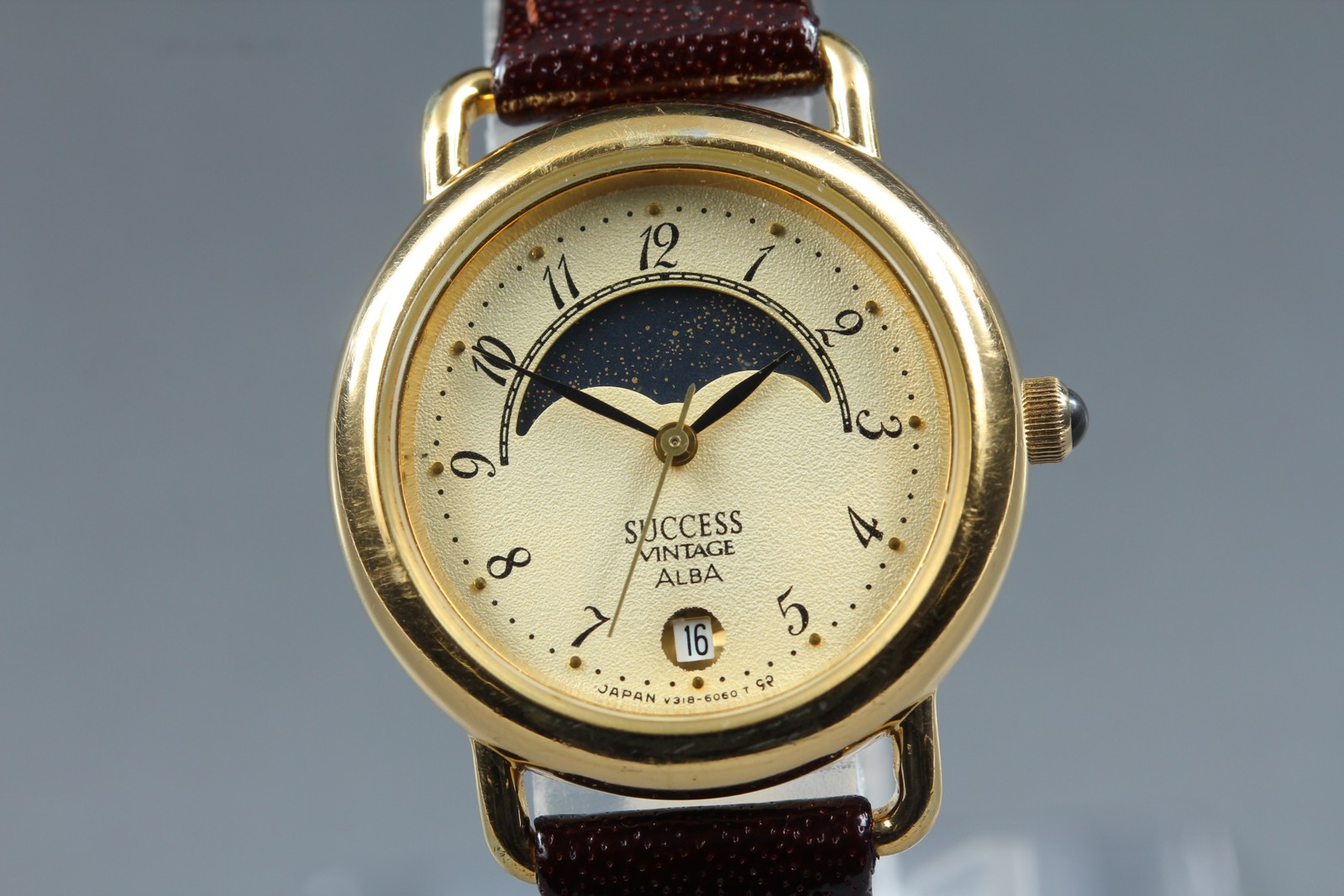 [Exc+5] SEIKO Alba V318-6000 Moon Phase Gold Dial Quartz Women’s Vintage Watch