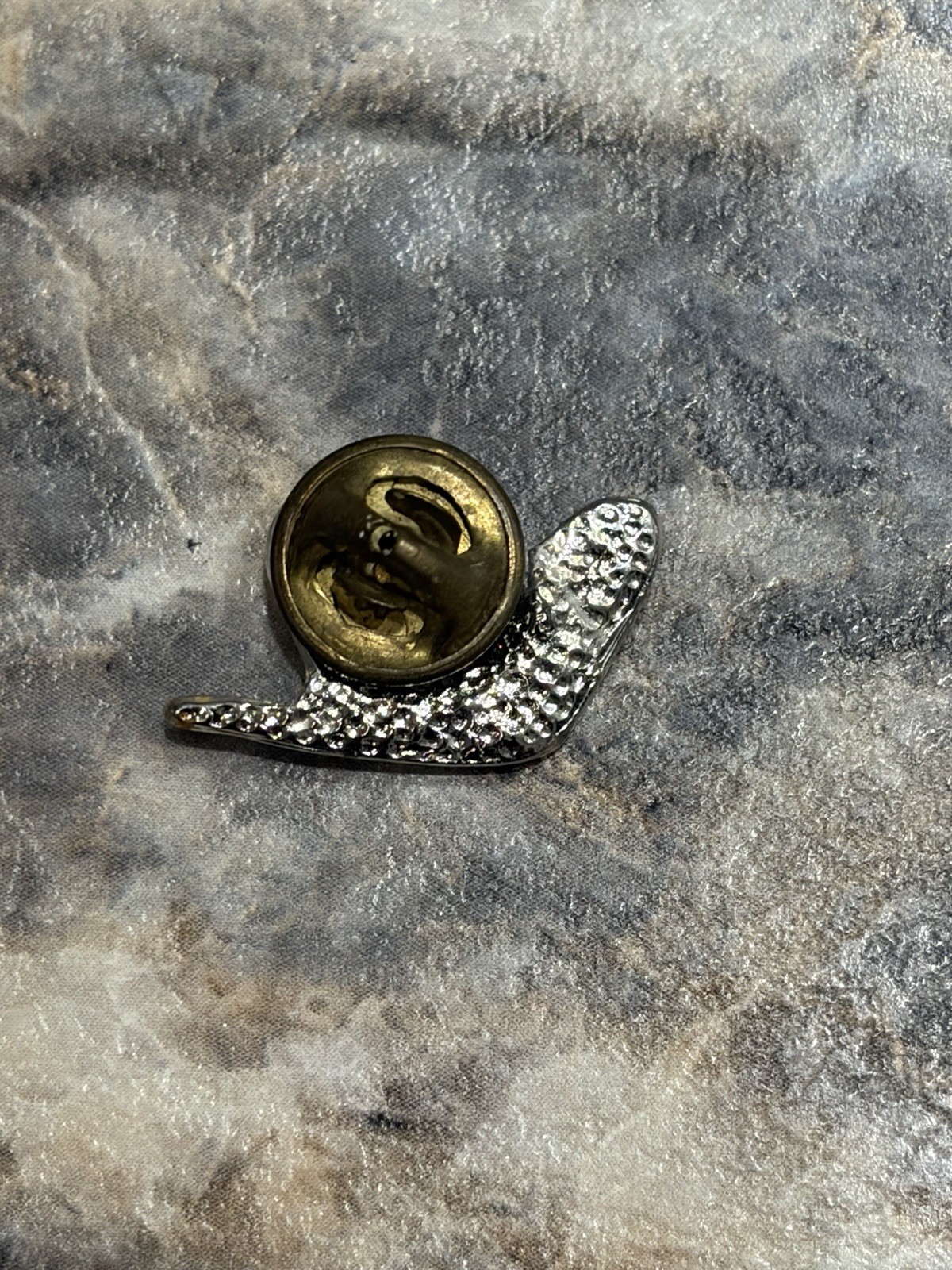 Silver Tone Cowboy Hat Lapel Pin Textured Metal Gold Tone Shell Clutch Back