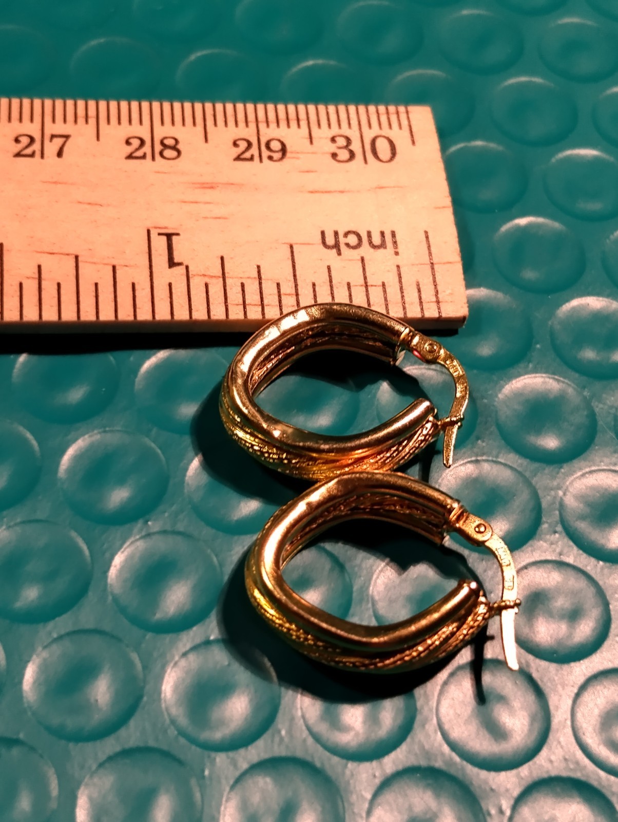 14kyellow Gold Fancy Hoops 3.2 Grams 3/4″ Long