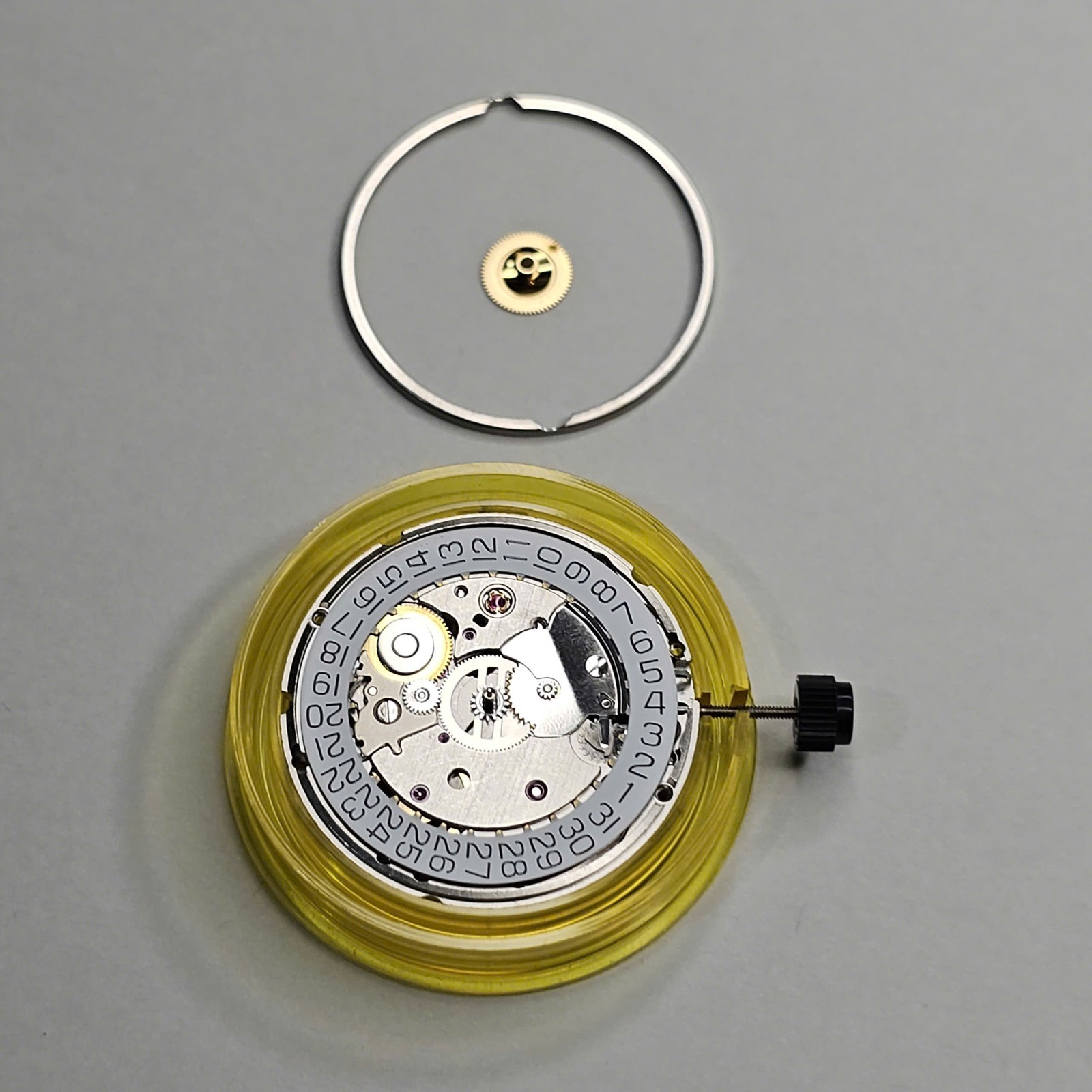 ETA 2824 -2 Automatic Swiss Movement TAG Heuer Calibre 5 , Sellita SW200 -1 Comp