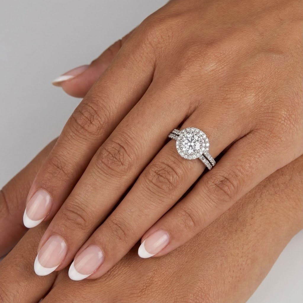 Engagement Ring Set Halo 18K White Gold 2.52 Carat Round Lab-Grown Diamond D VS1