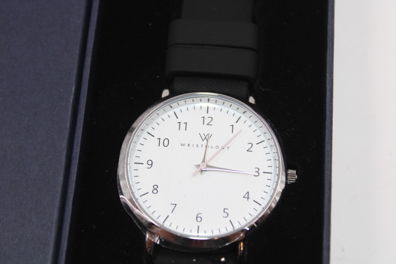 Women’s WRISTOLOGY Olivia Chrome Tone Classic Analog Watch, Gray Leather 38mm