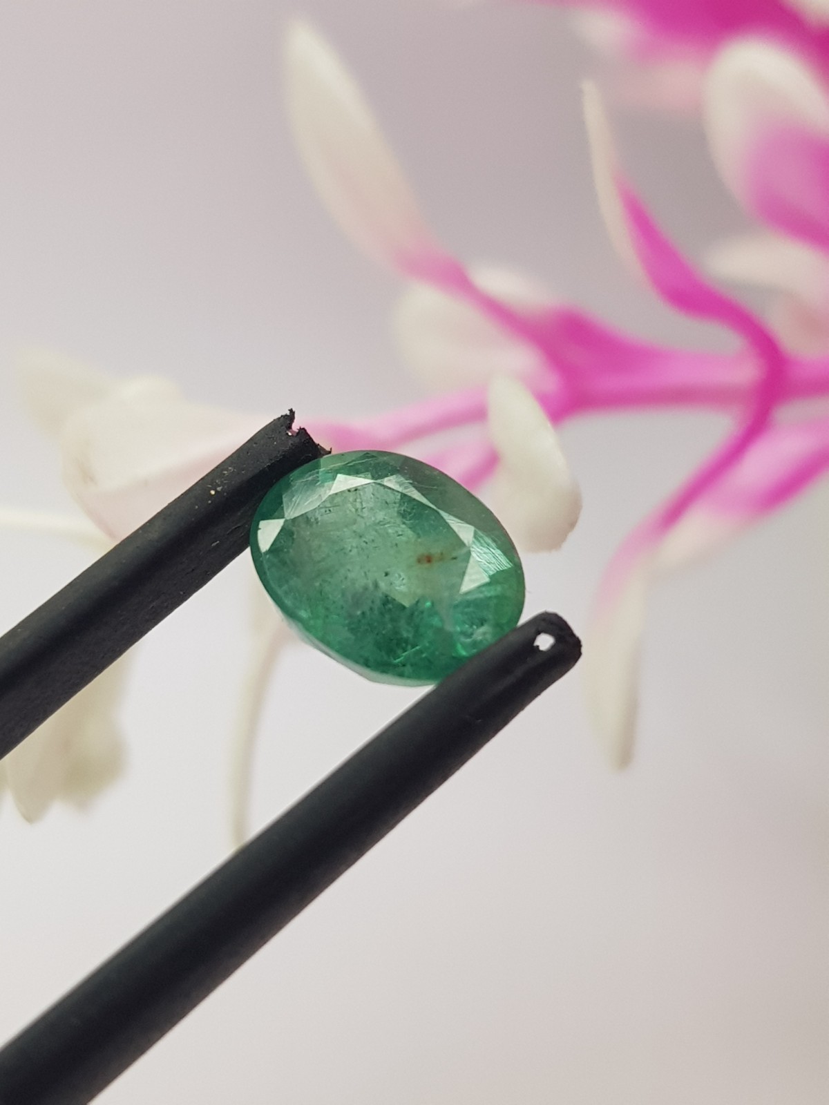 1.89 Ct Natural Emerald Oval Cut Rich Green Zambian Mines Top Quality Gemstone