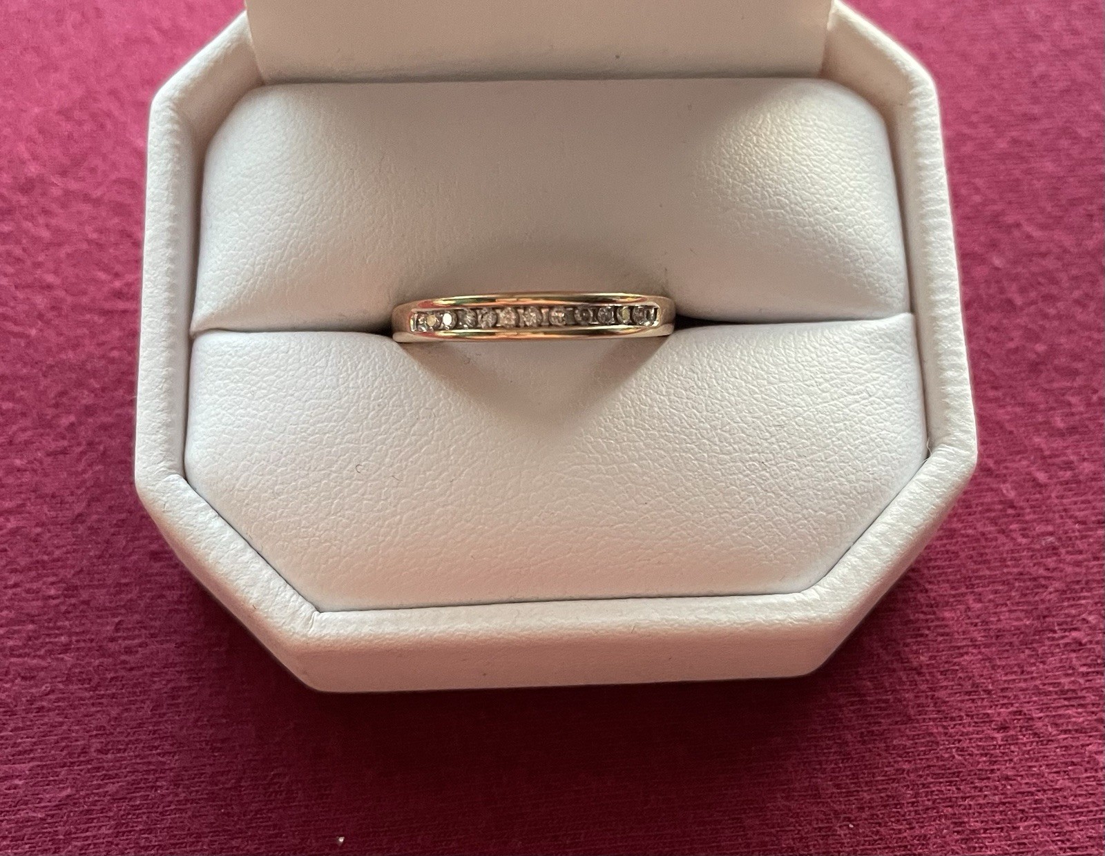 Channel Set Diamonds In 10 Karat Gold Sz 8 1/4 Engagement Ring