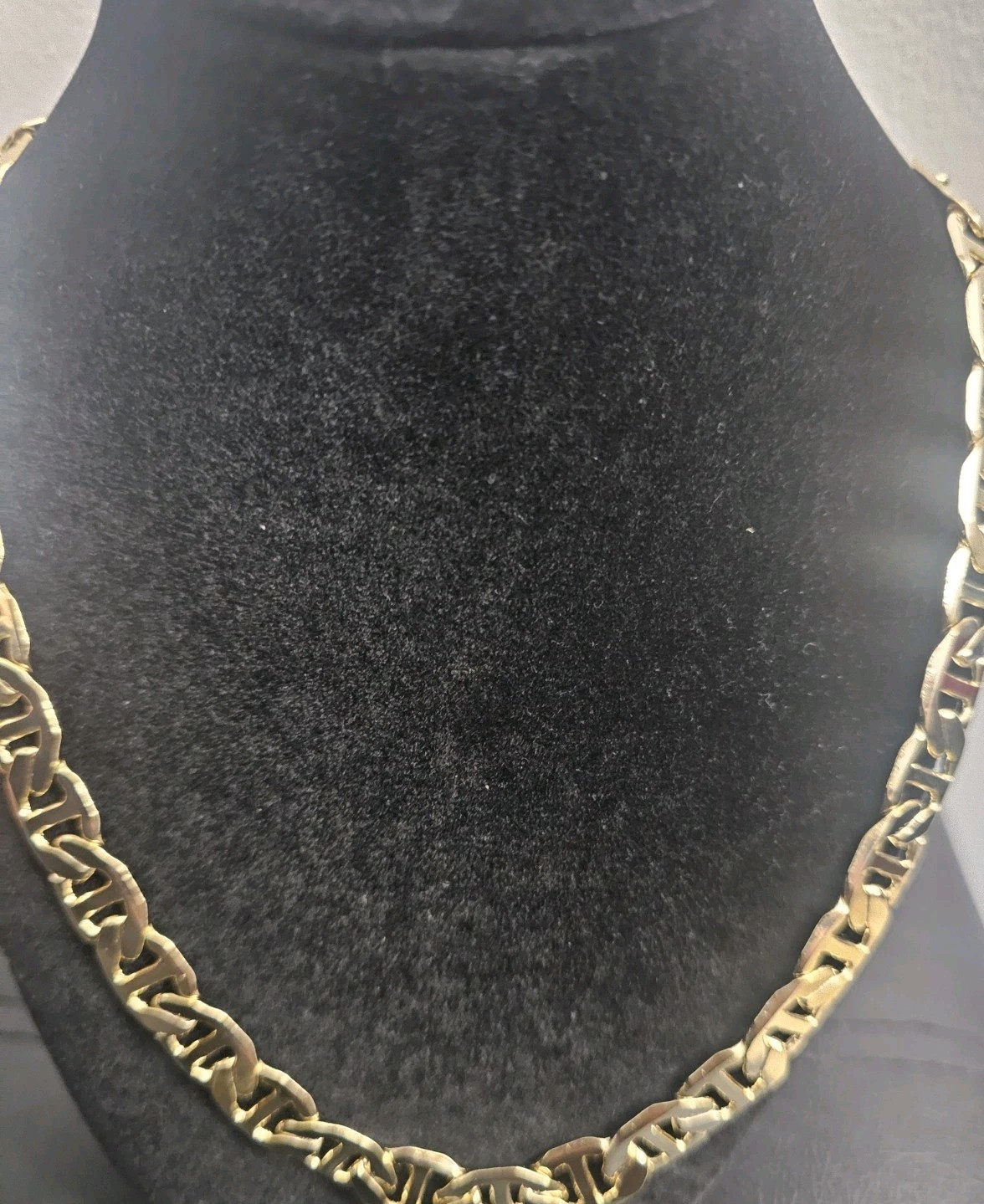 30in.14k Gold-Plated brass-12.2mm THICK Mariner Chain Necklace 30in Box Closure