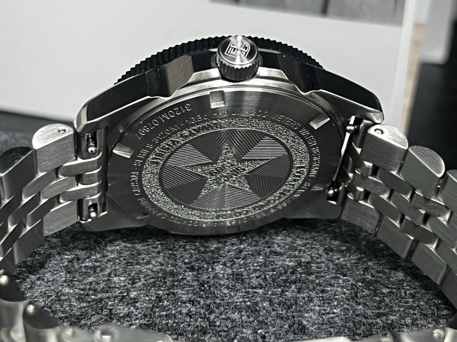 Luminox Pacific Diver Ripple 39mm Stailess Steel Bracelet Ref. XS.3122M.1