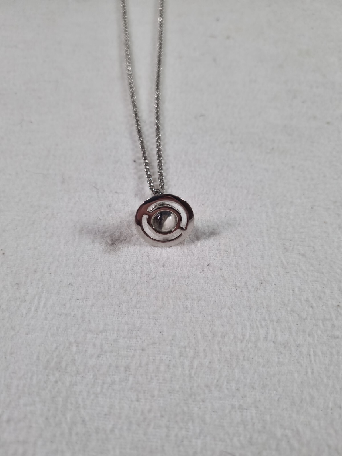 VIVIENNE WESTWOOD NEW TINY ORB PENDANT NECKLACE