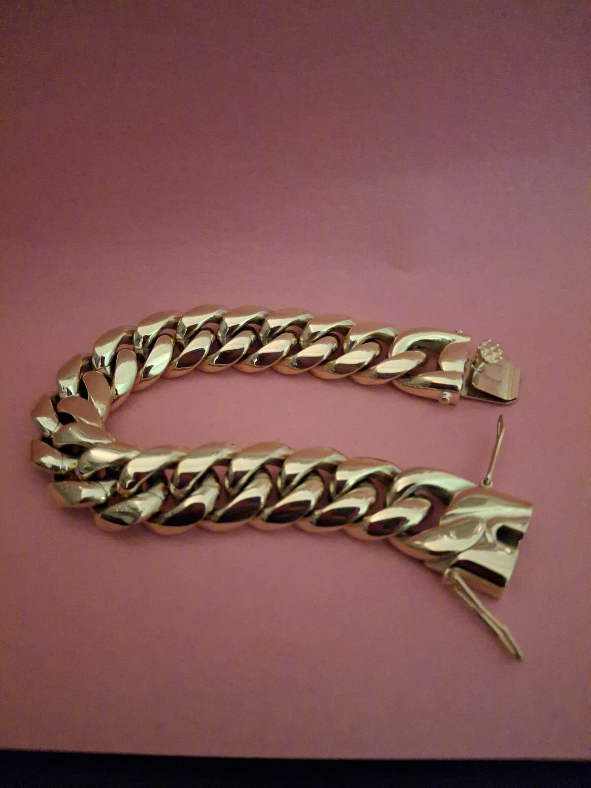 Mens 18mm Stainless Steel Gold Color Cuban Link Bracelet 18mm Wide.