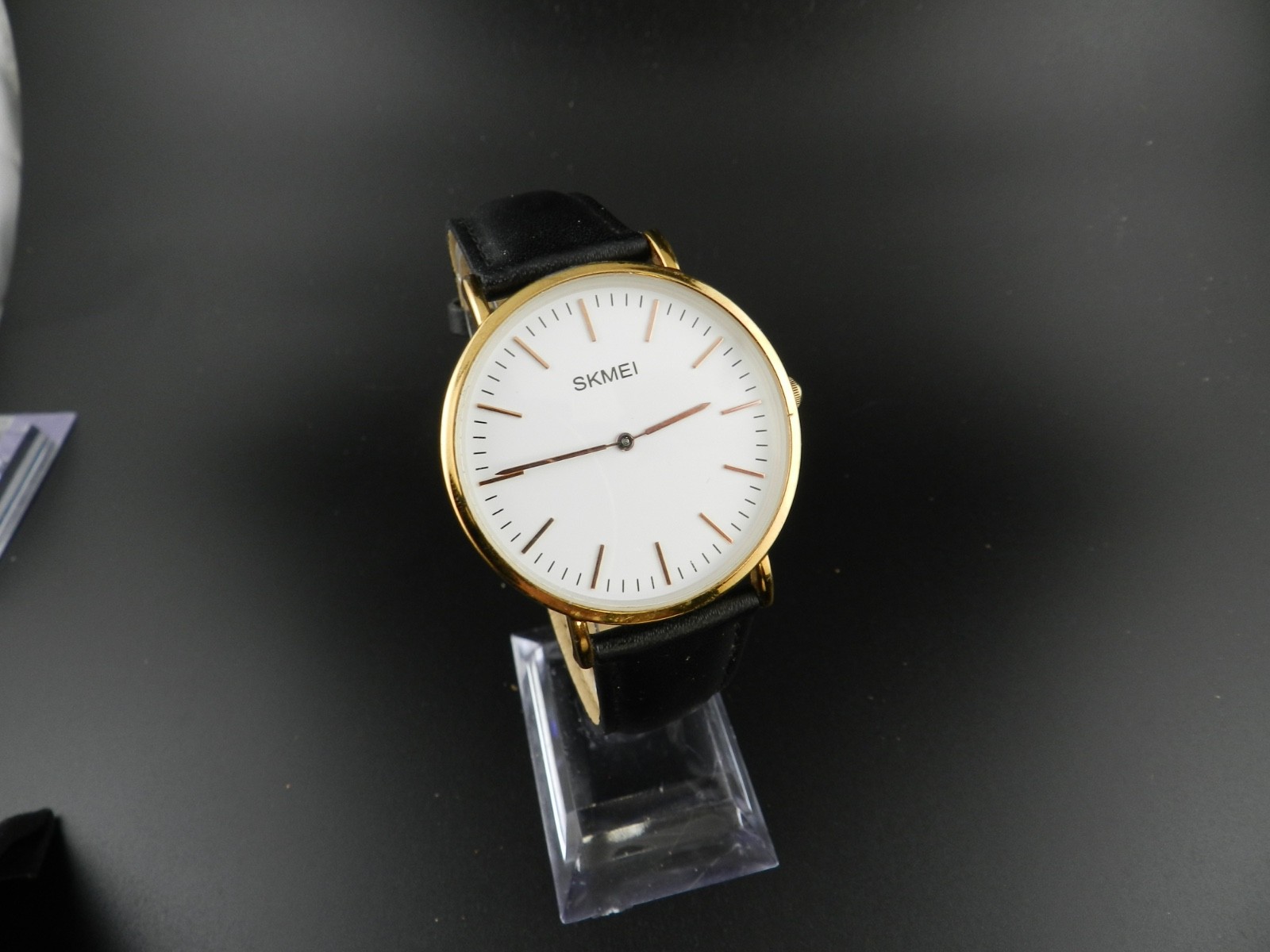 SKMEI 1181 Simple Business Gold and black leather