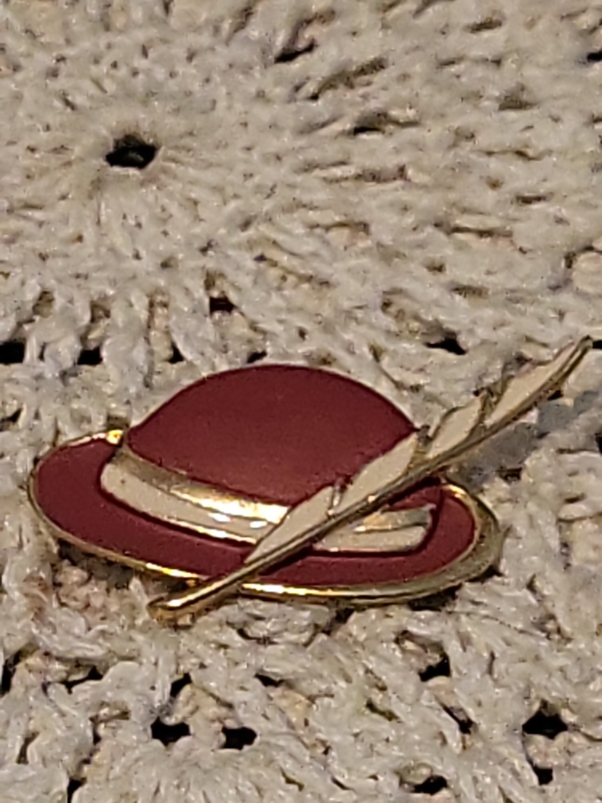 Vintage Mixed Lot Brooches & Pins 8 Pieces Various Sizes and Types