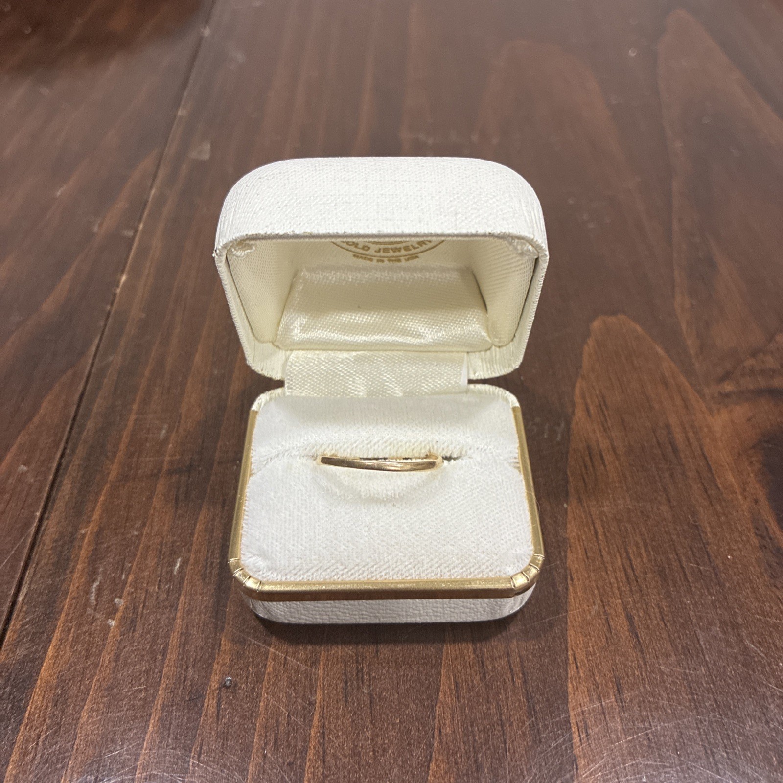 HEART SHAPED 10k GOLD RING SIZE 7