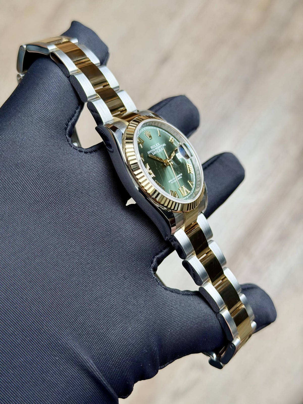 Rolex Datejust 36 Olive Green Roman VIIX Fluted Oyster 2026 Unworn 126233