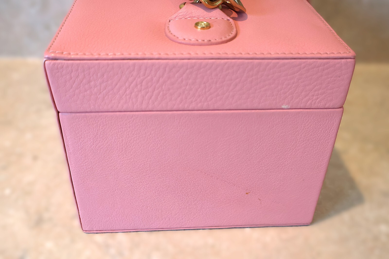 Juicy Couture Light Pink Soft Leather Train Case Jewelry Box & Storage – Vintage