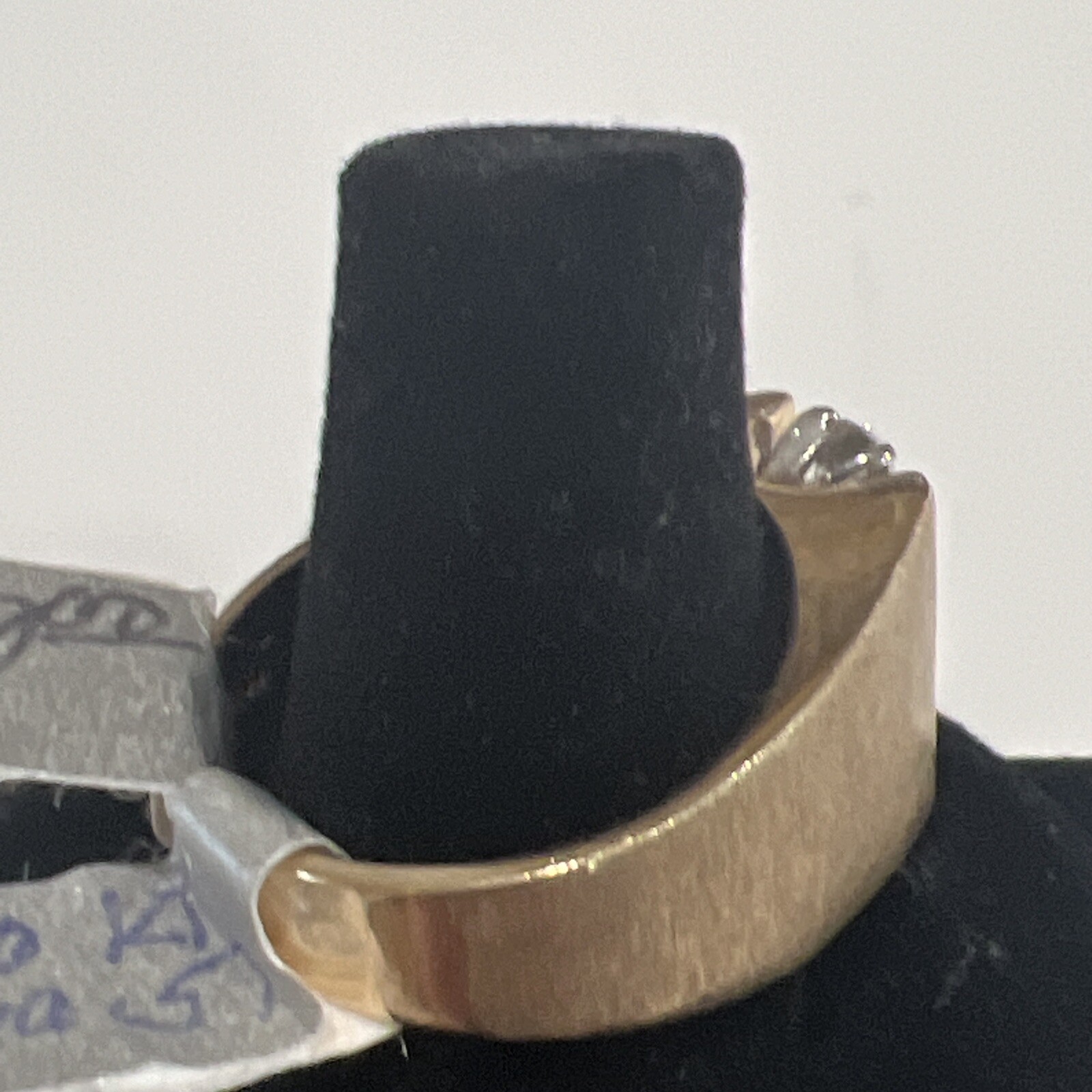 Men’s 10 KT Solid Gold 3 Diamond’s Large BRUSHED Band RING Size 10 STAMPED NEW