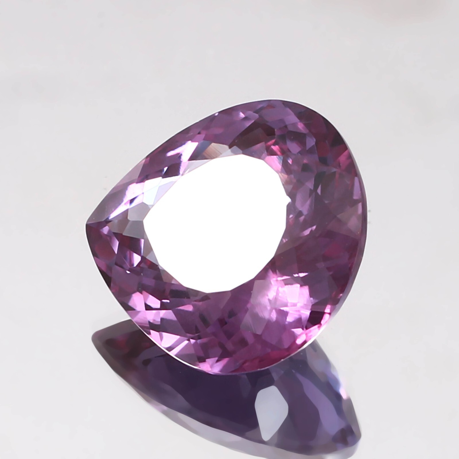 Natural Flawless Color Changing Alexandrite Heart Cut Loose Gemstone 30.00 Ct
