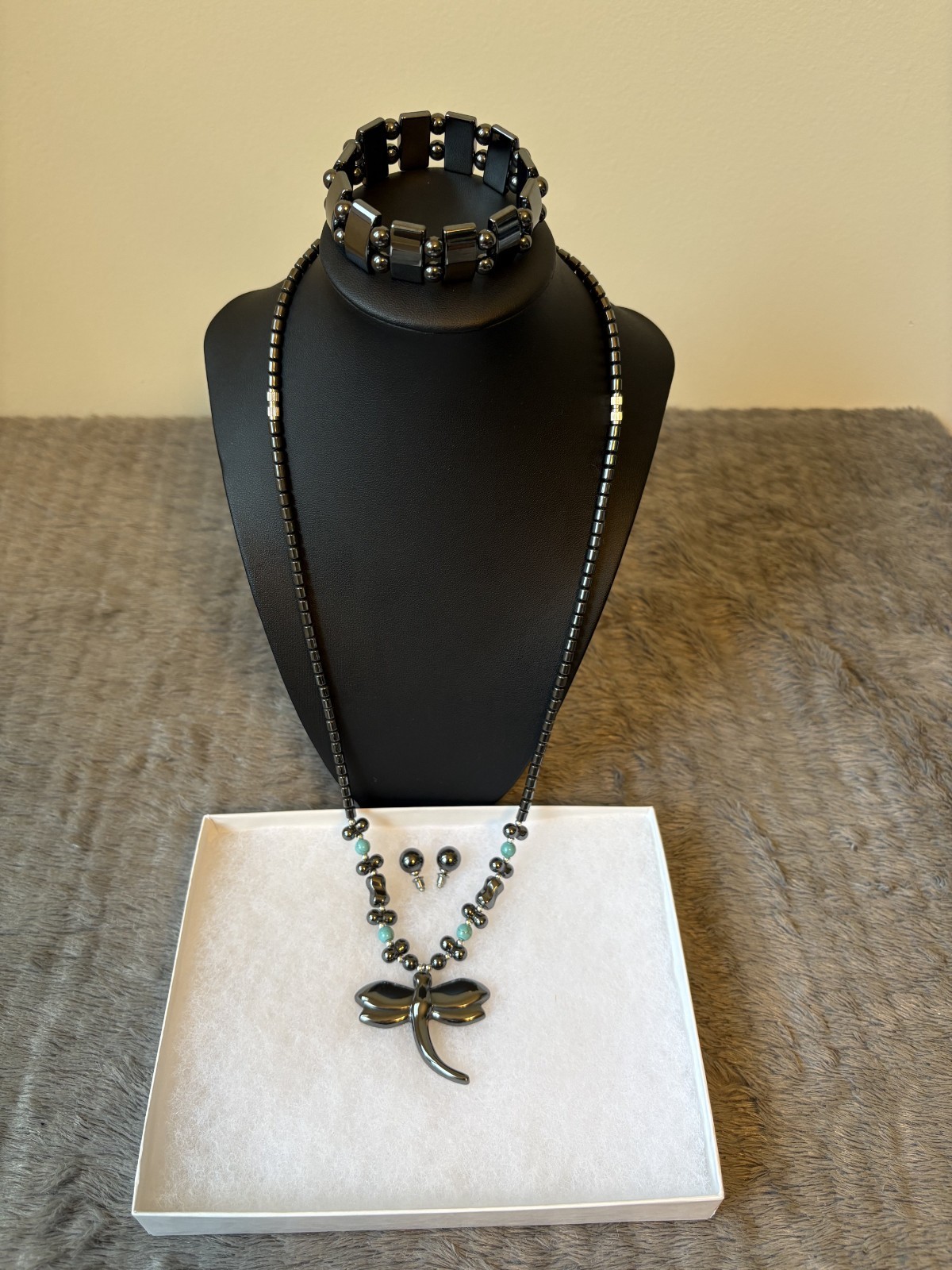 3 Piece Set Hematite Necklace w/extender, bracelet and earrings