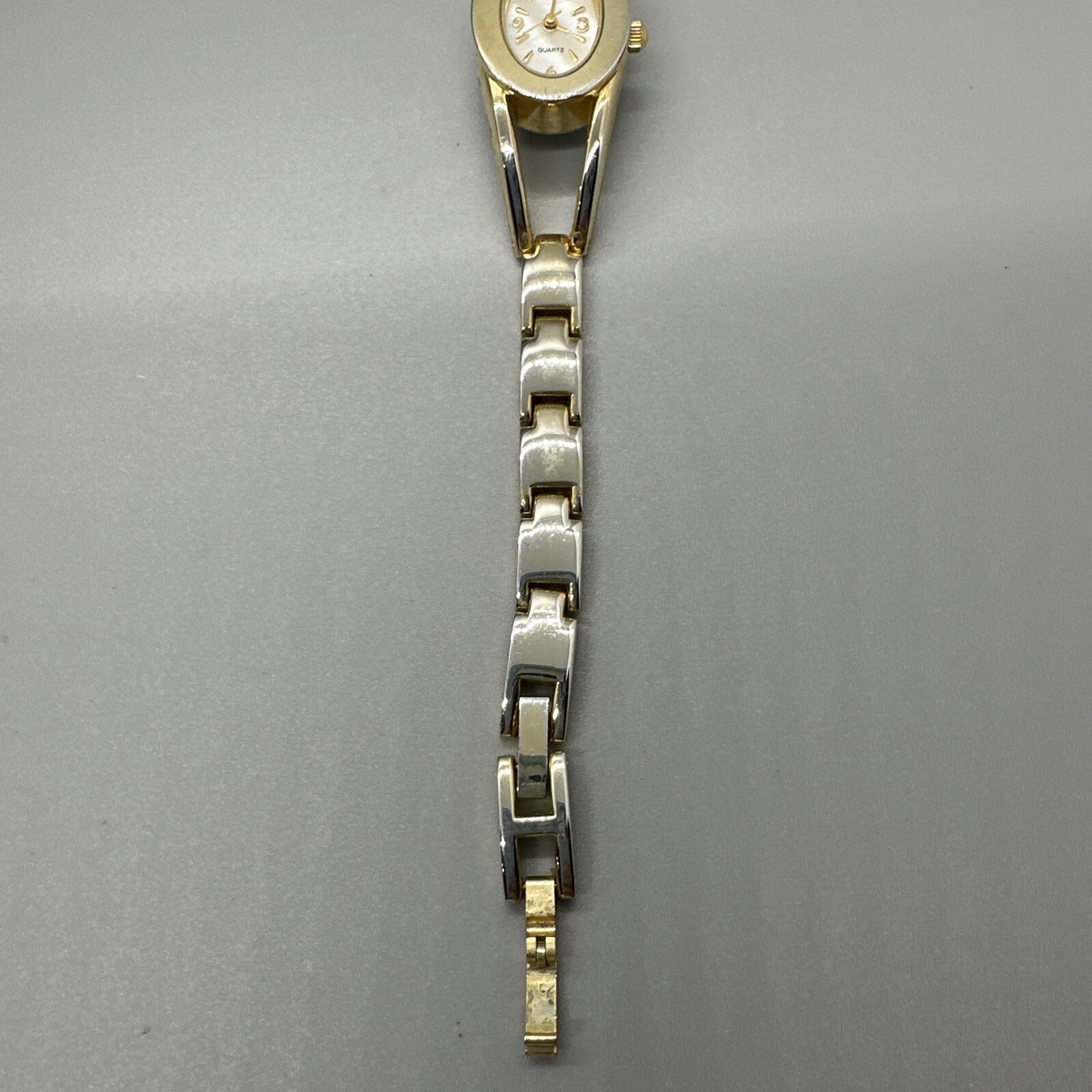 Vintage Ladies Advance Watch Gold Tone Cuff Bracelet 7.25 In, Scratched Dial