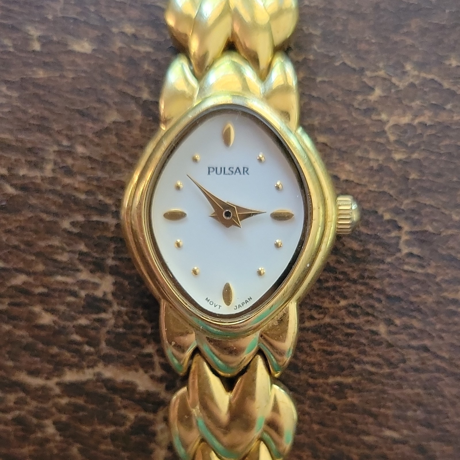 Pulsar Women’s Quartz Oval Gold Tone Bracelet Watch White Dial