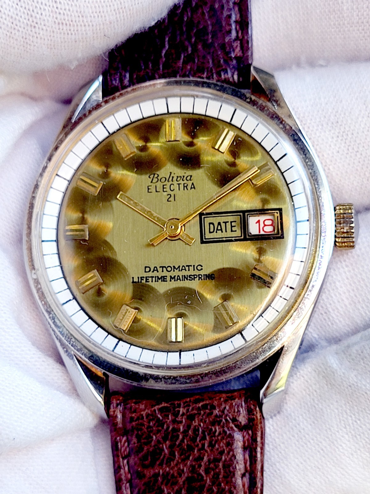 Bolivia Electra 21 Datomatic Men’s Watch 37mm Sunburst Dial Vintage Mechanical