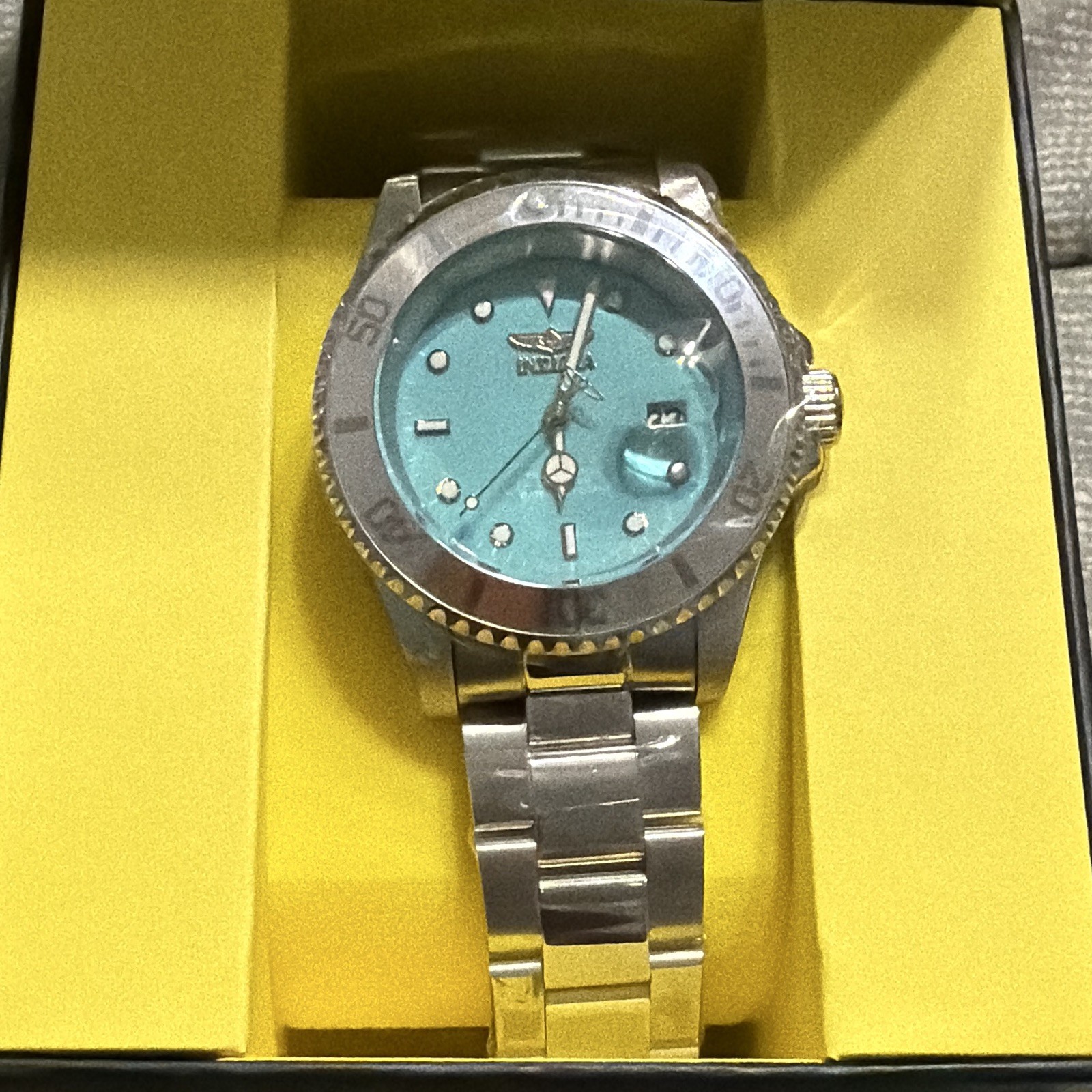 Invicta Pro Diver Aurenova Men’s Watch – 40mm. Steel (50957)