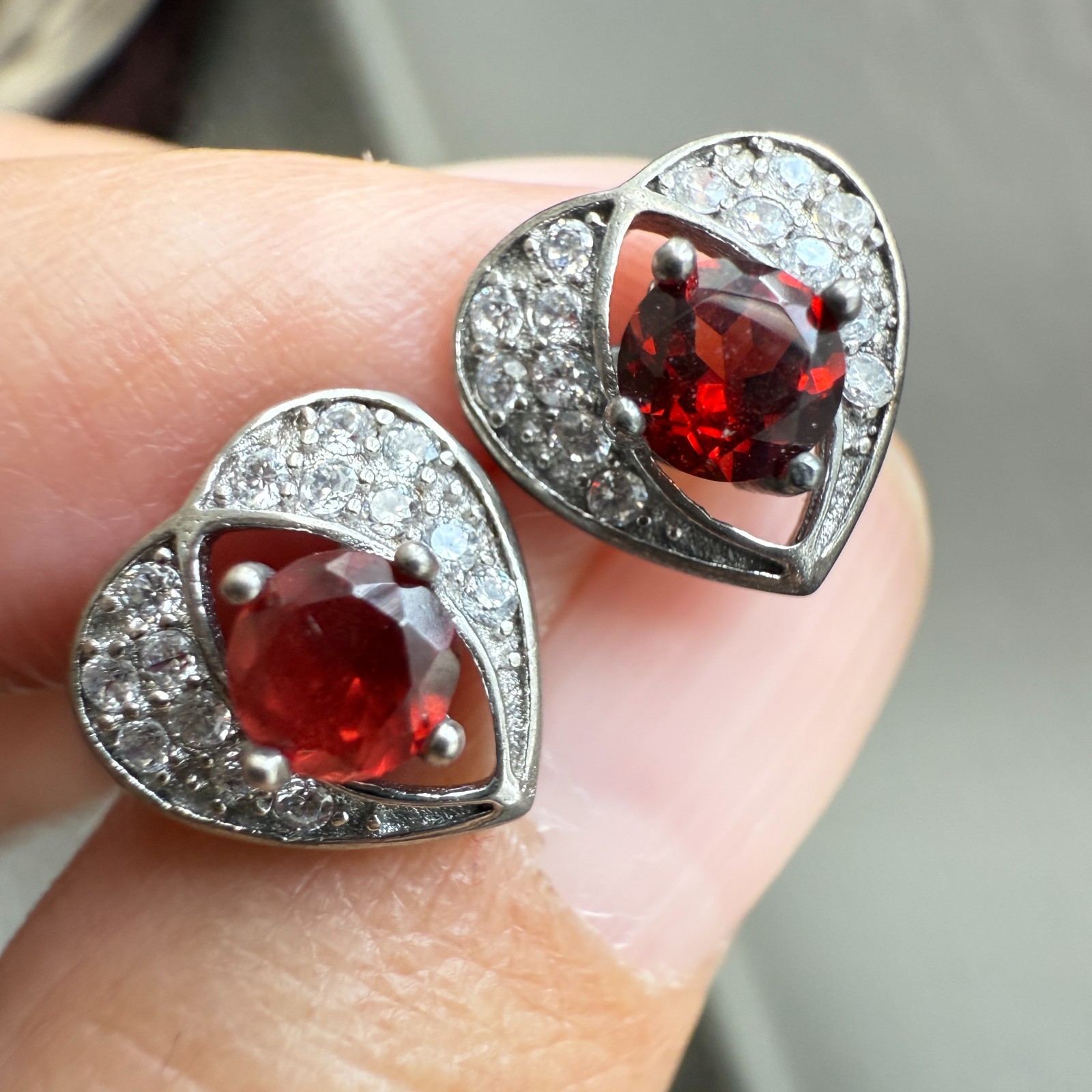 925 Sterling Silver Earrings 4mm Natural Rhodolite Garnet Gemstone Zircon Heart