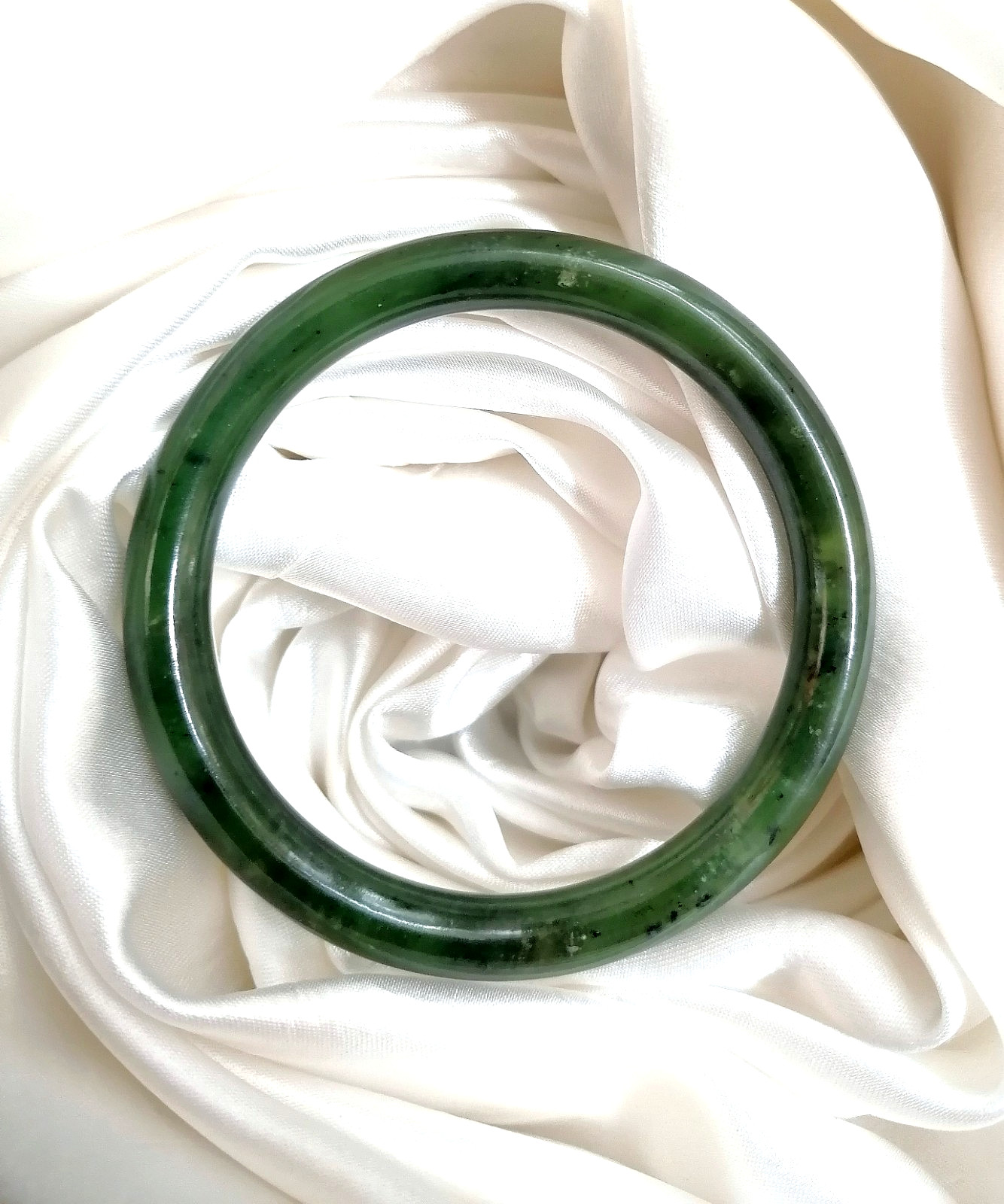 BEAUTIFUL ANTIQUE AUTHENTIC GREEN JADE RING BRACELET, CHINA, 1900.