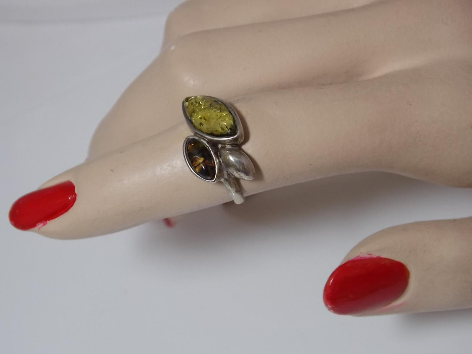 Vintage Golden Brown Green Marquise Amber sz 7 Sterling Silver 925 Ring 5b 43