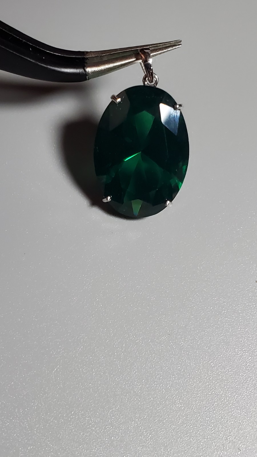 7.83 CT LAB CREATED EMERALD 10KT SOLID WHITE GOLD PENDANT 13MM X 18MM