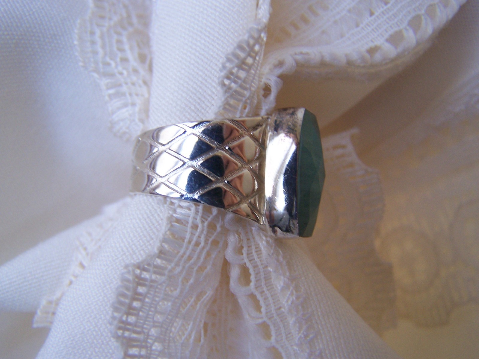 DTR Jay King SS 925 Chalcedony Size 6 GORGEOUS & Mint!