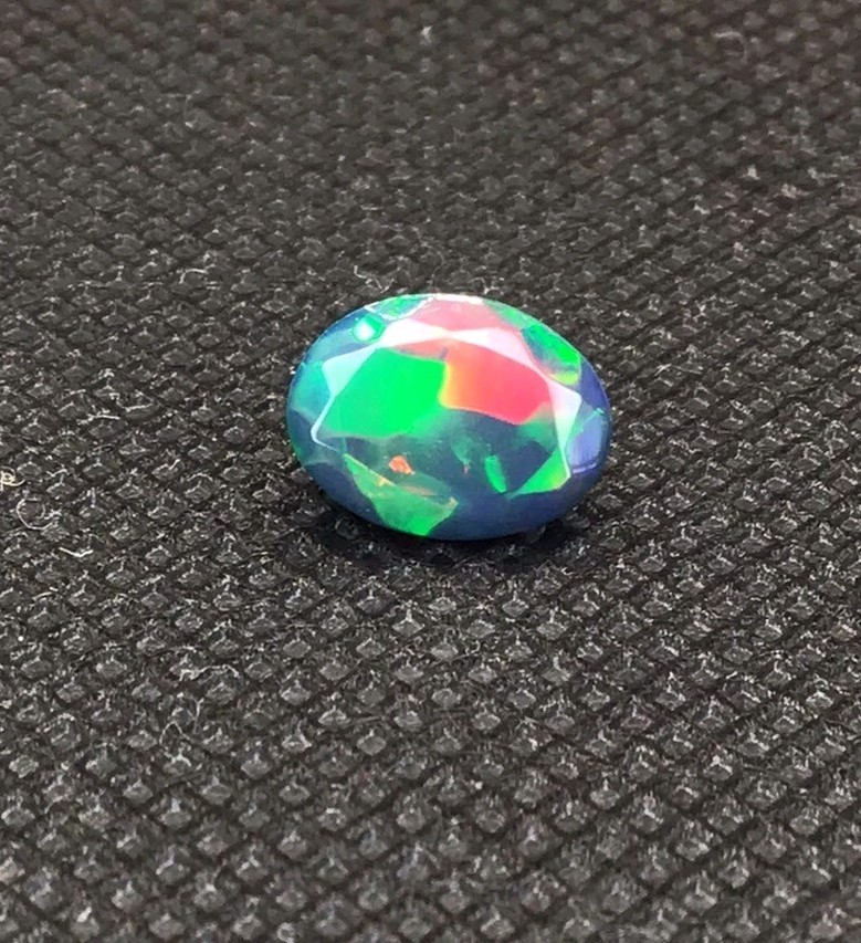 1.75ct Natural Black Opal Oval Cut – Bright Multicolour Fire Clean Stone 9.40mm✨