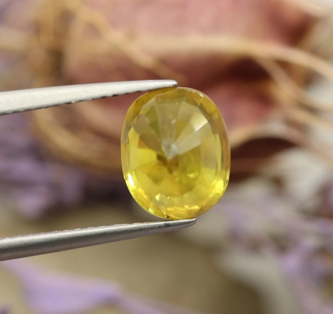 Natural Sapphire, 3.76 carat