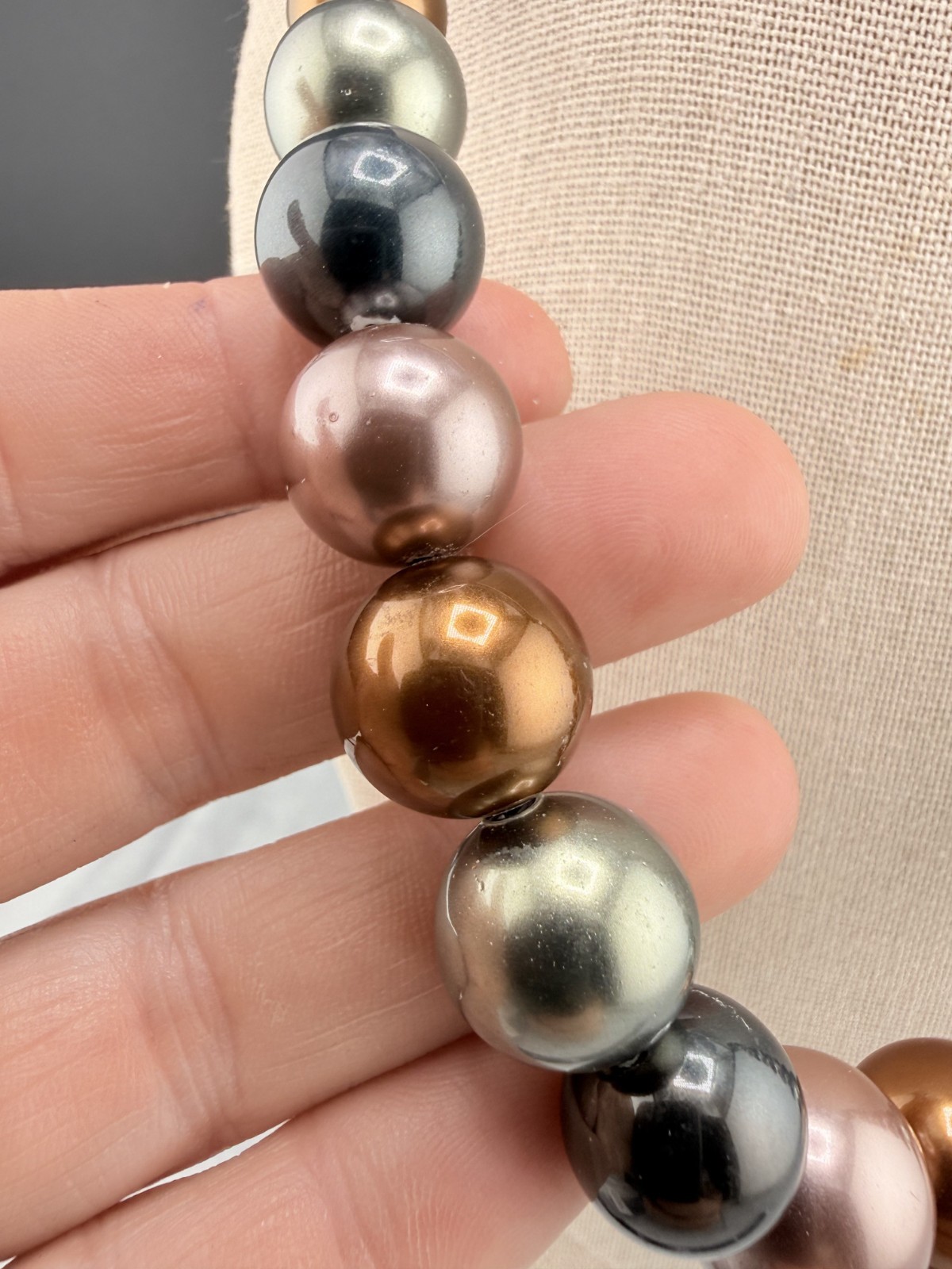 Glass Beaded Faux Pearl Necklace Silver Tone 18″