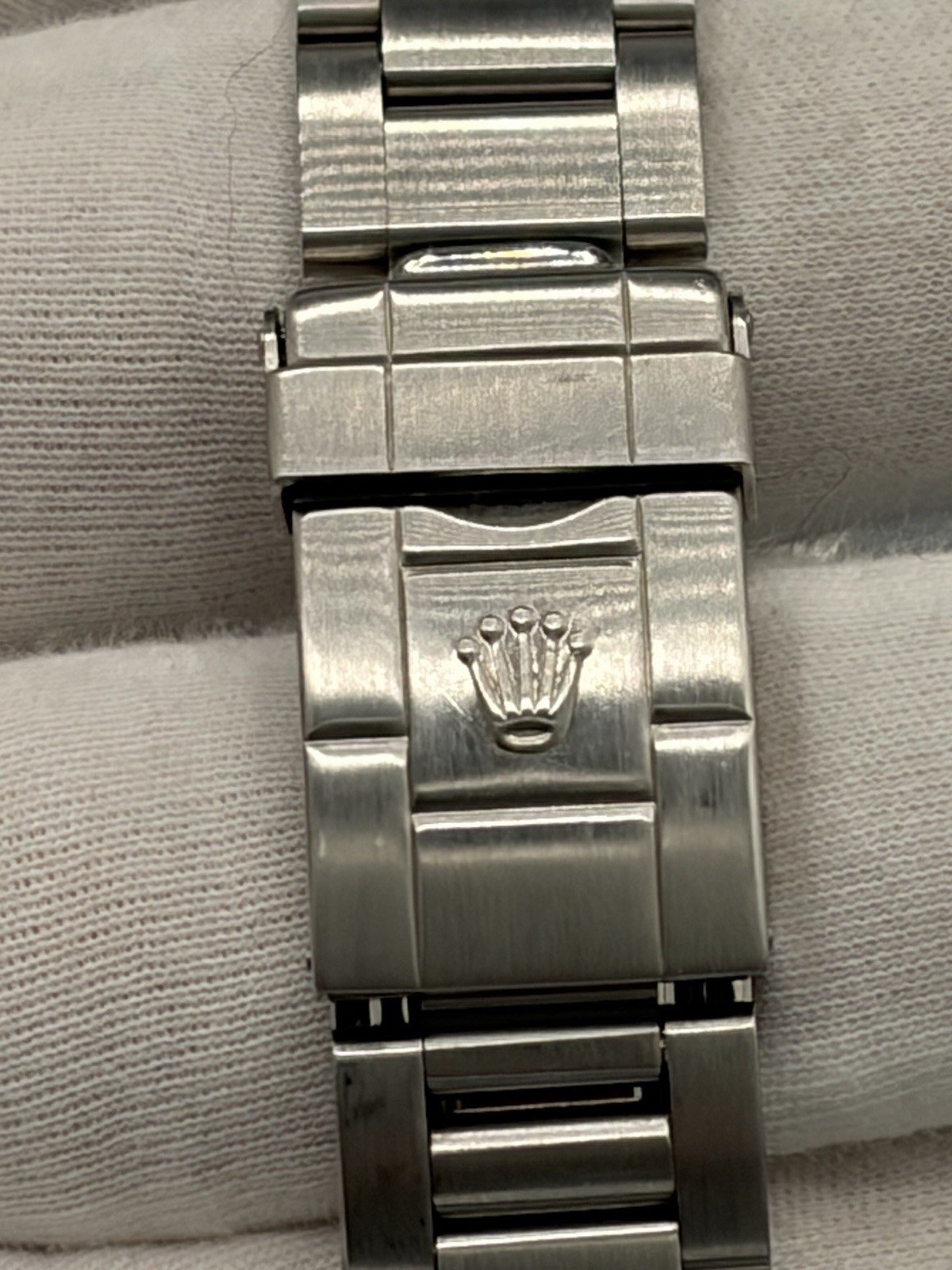2002 Rolex Explorer II 16570 (Black Dial) Y Serial – Fresh Service, Unworn Since