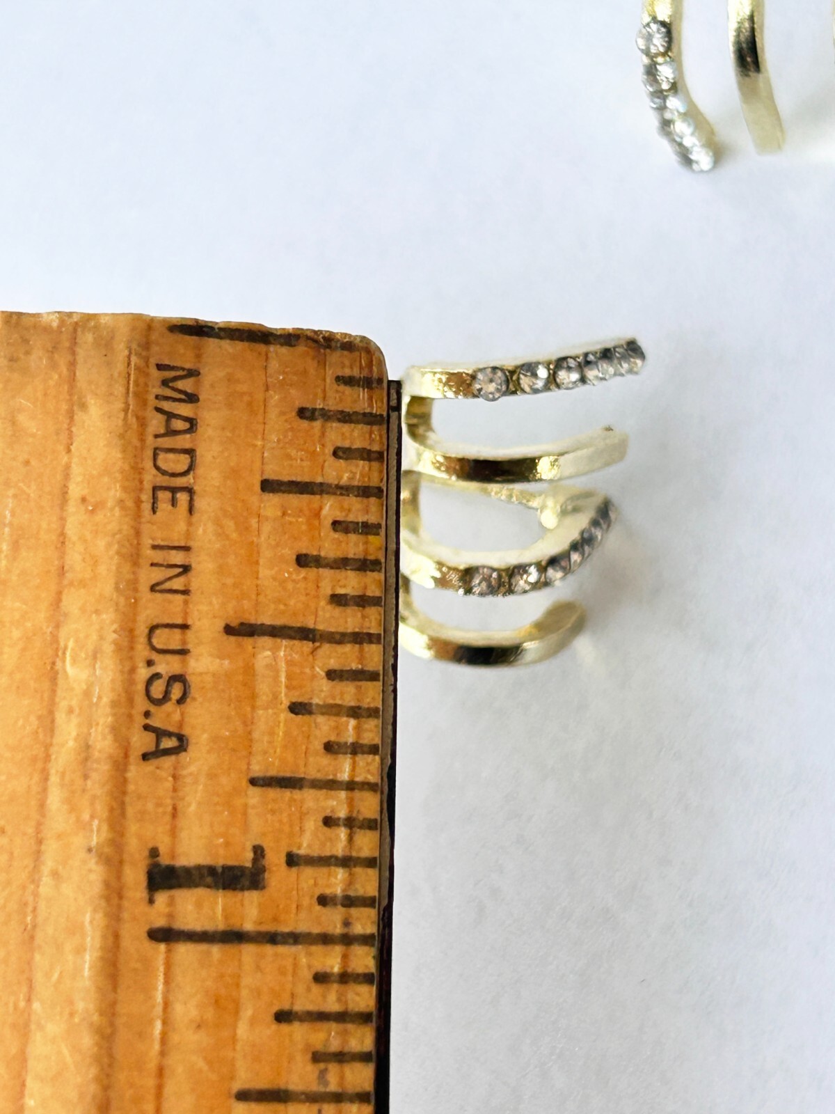 Contemporary Sparkling Fashion Earrings Golden Color with Rhinestones, Push Back