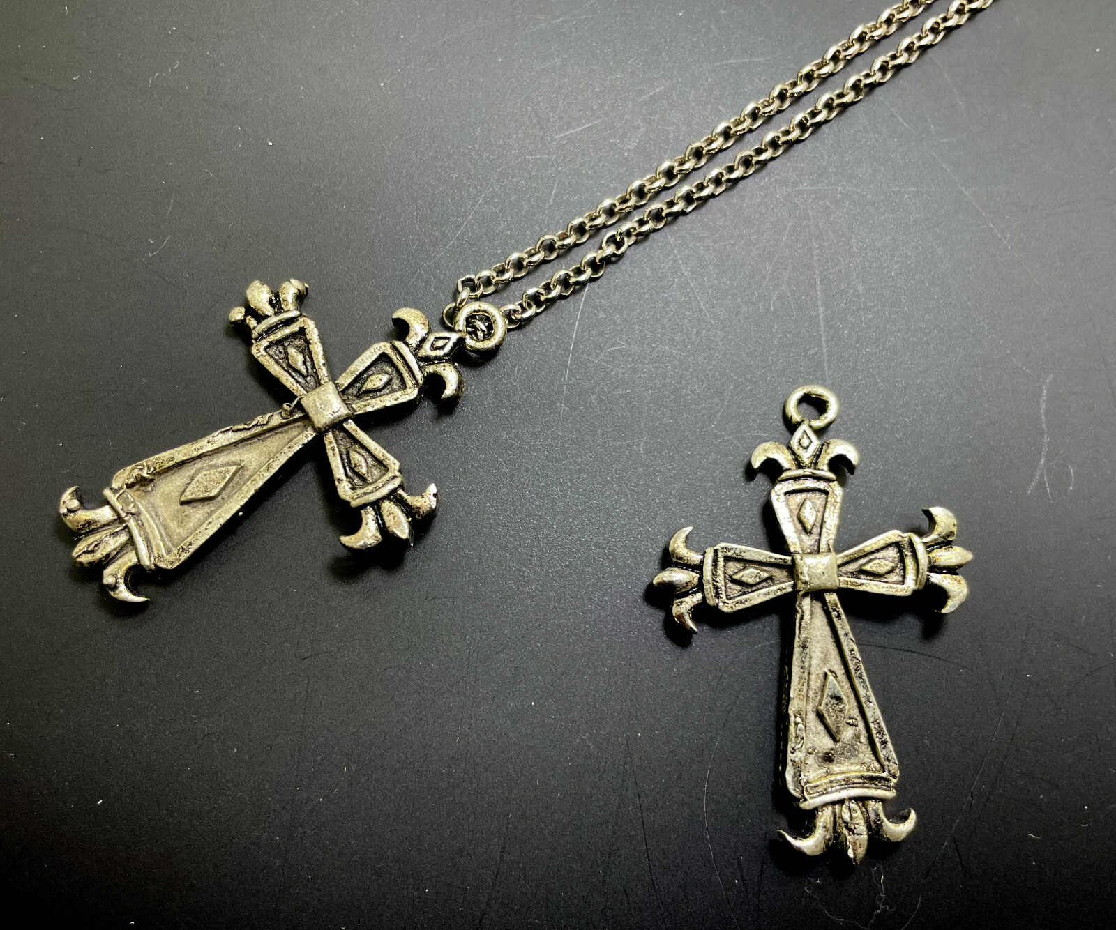2PCS Pendant Only Cross Antique Filigree Vintage Silver Pendant for Necklace