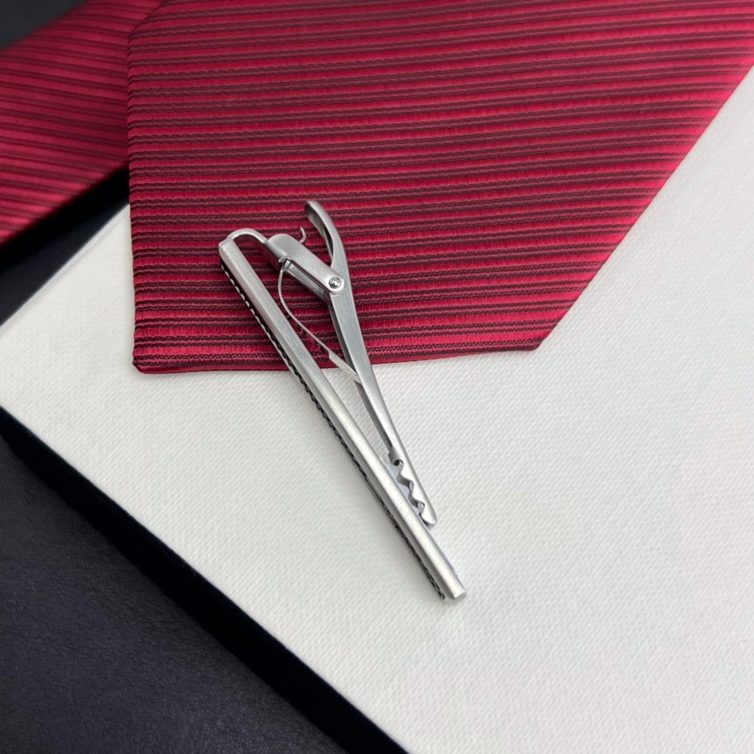 Montblanc Essential Sartorial Stainless Steel Tie Clip Silver Black w/ Box