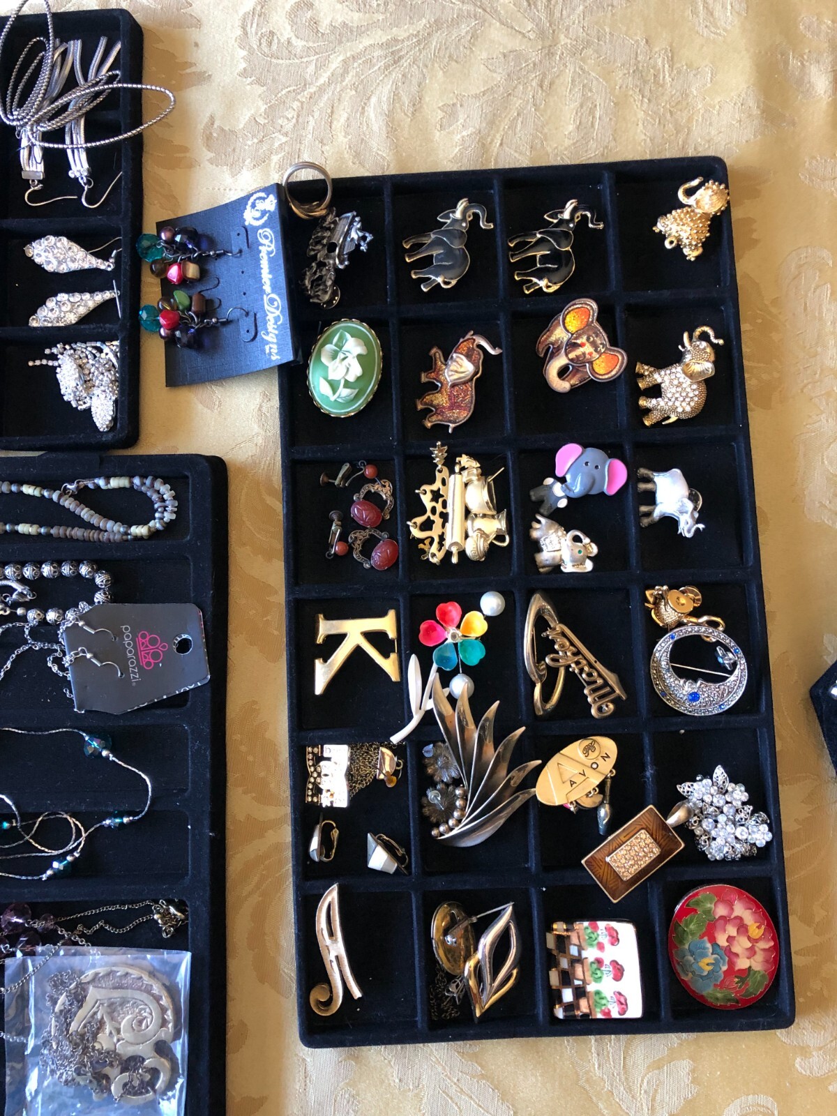 1/2 Pound Vintage To Modern COSTUME JEWELRY Lot. All Wearable!! Beautiful Pieces