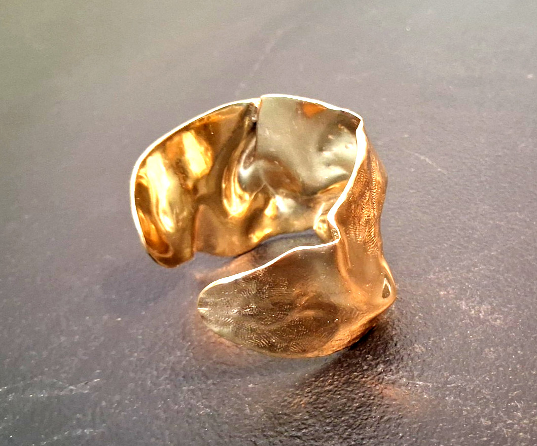 “STUNNING” Cornelia Webb 24-Karat Gold-Plated Asymmetric RIPPLED CUFF Bracelet