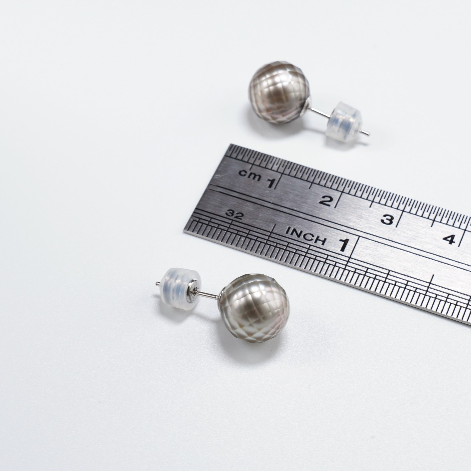 Faceted Big 10.1mm Round Gray Tahitian Pearl Stud Earrings 18k Solid White Gold
