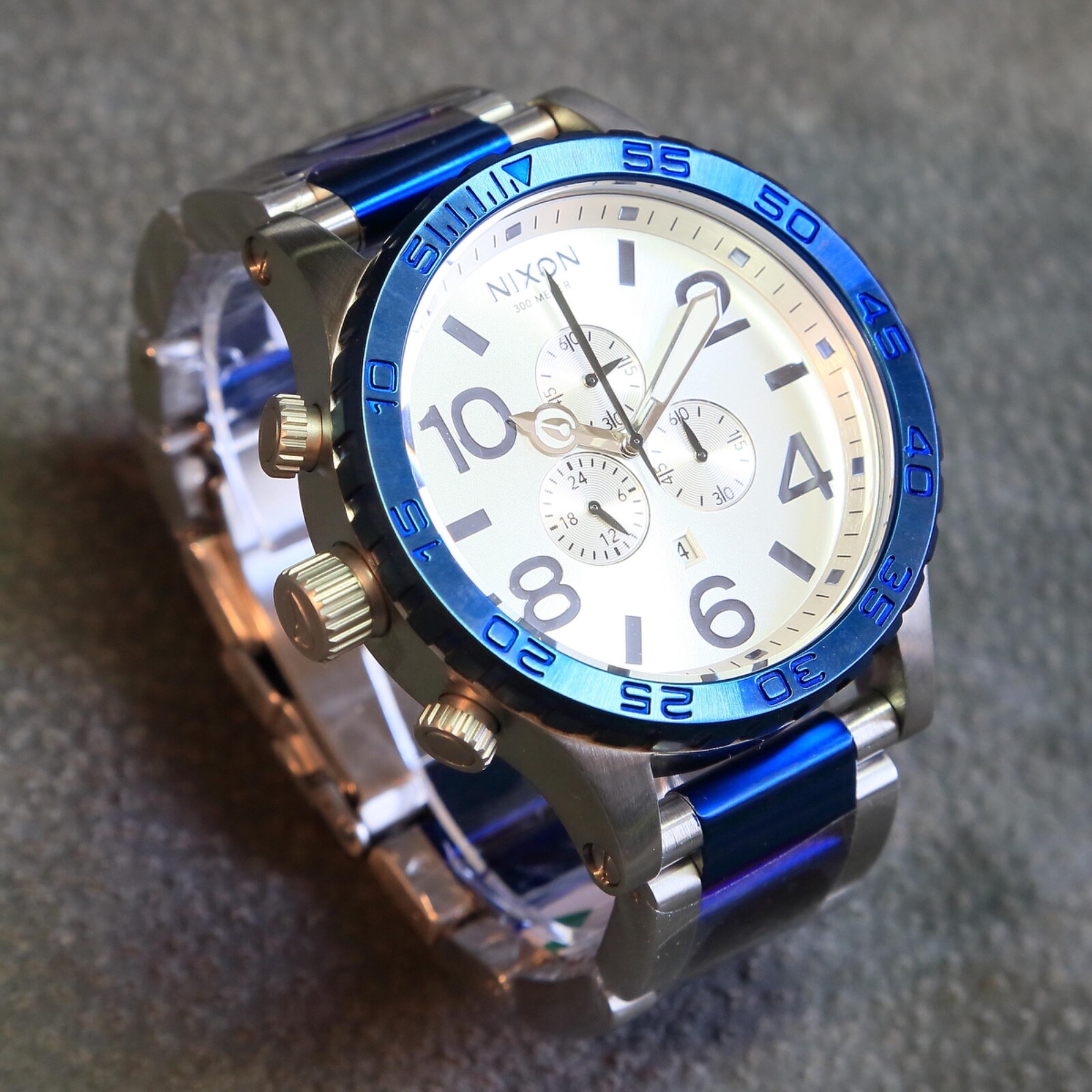 US NEW Authentic NIXON Watch Mens 51-30 CHRONO Blue Sliver A083 NICE GIFT!