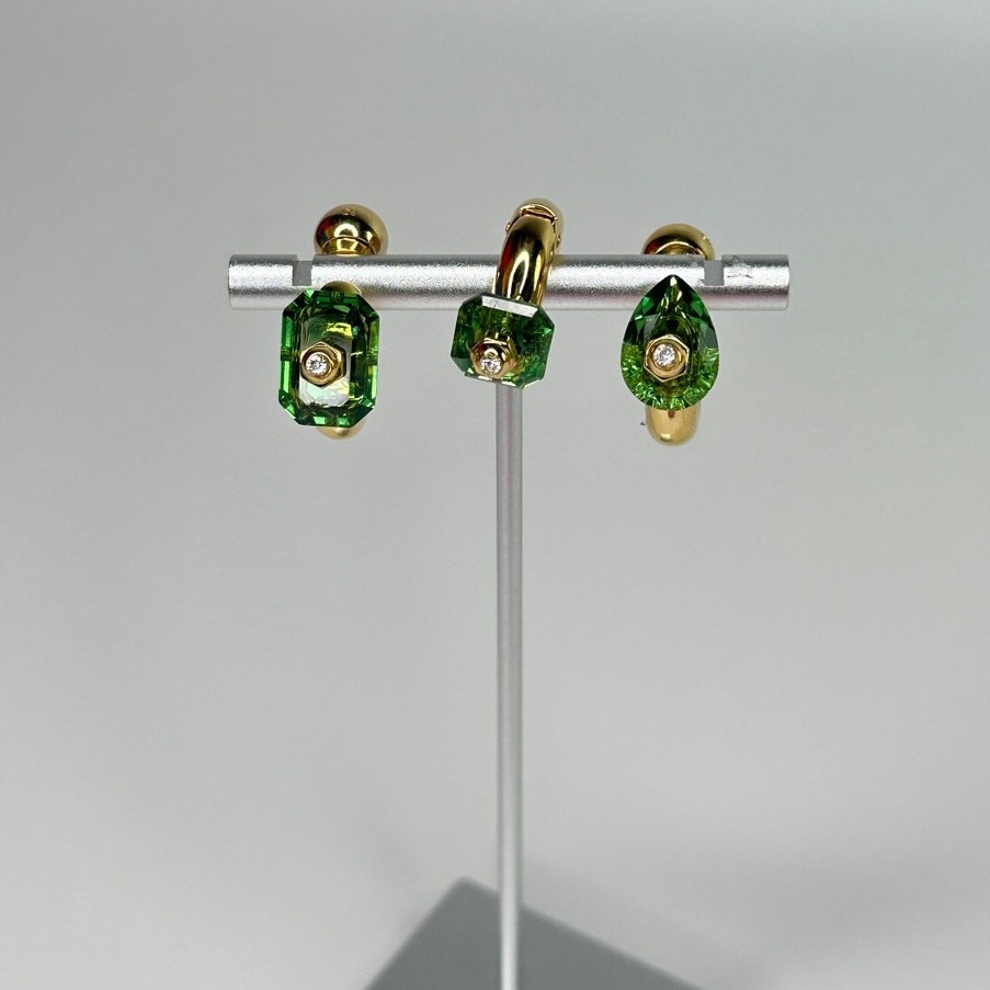 Swarovski Numina hoop earrings Set (3), Mixed cuts, Green, Gold-tone plated