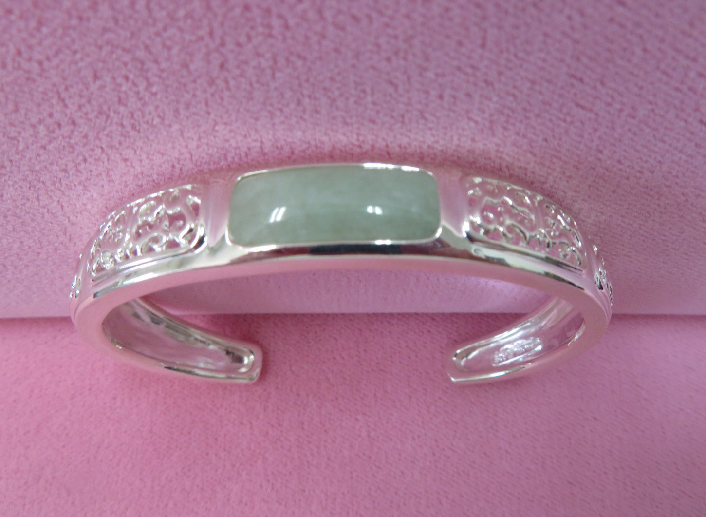 925 Sterling Silver Green Jadeite Jade Cuff Bangle 22. 35 Grams