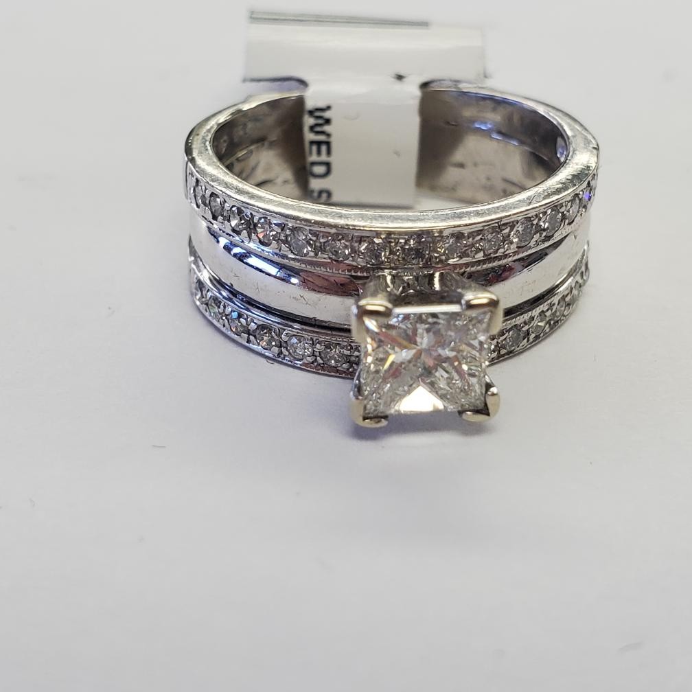 Lady’s Diamond Wedding Set 31 Diamonds .90 Carat T.W. 14K White Gold (I02012214)