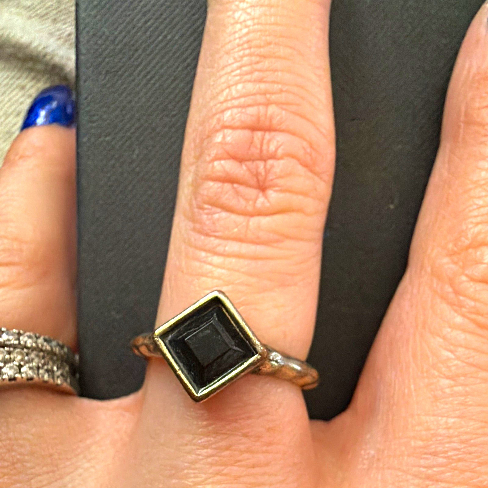 Silver Tone Black Square Stone Band Signet Ring Size 7 Bezel Set 1 Gem
