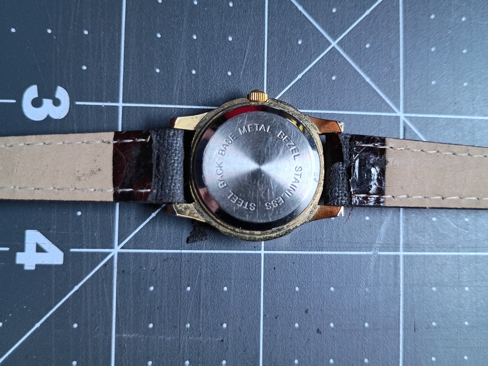 VINTAGE RARE ADVERTISING OF “JJ” GOLD PLATED Ladies/Unisex QUARTZ NEEDS A STRAP!
