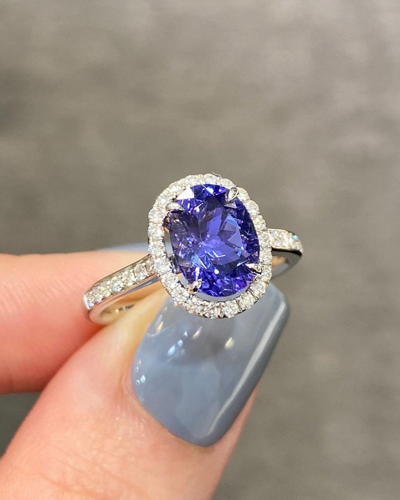 5.50 Ct Oval Cut Natural Sapphire Diamond Wedding Ring 14K White Gold Size 7.5