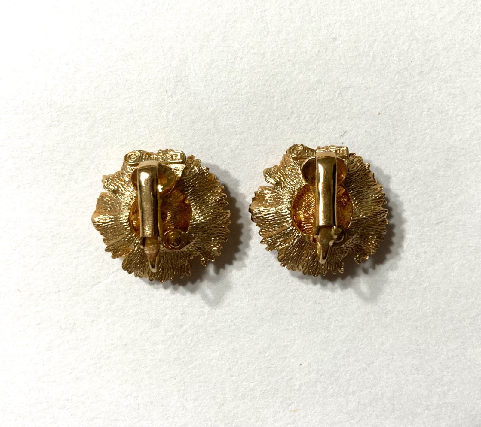 Vtg Marcel Boucher 8366 Carnation Gold Tone Faux Pearl Brooch & Clip Earring Set